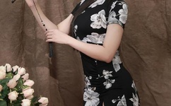 适合一个人看的夜晚MV